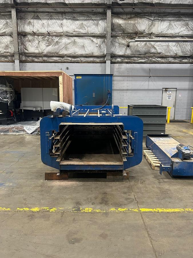 Used Balemaster 4925-G Auto-tie Horizontal Baler