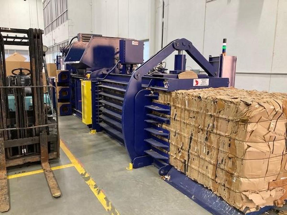 Refurbished American DC6343-830 Horizontal Auto-tie Baler