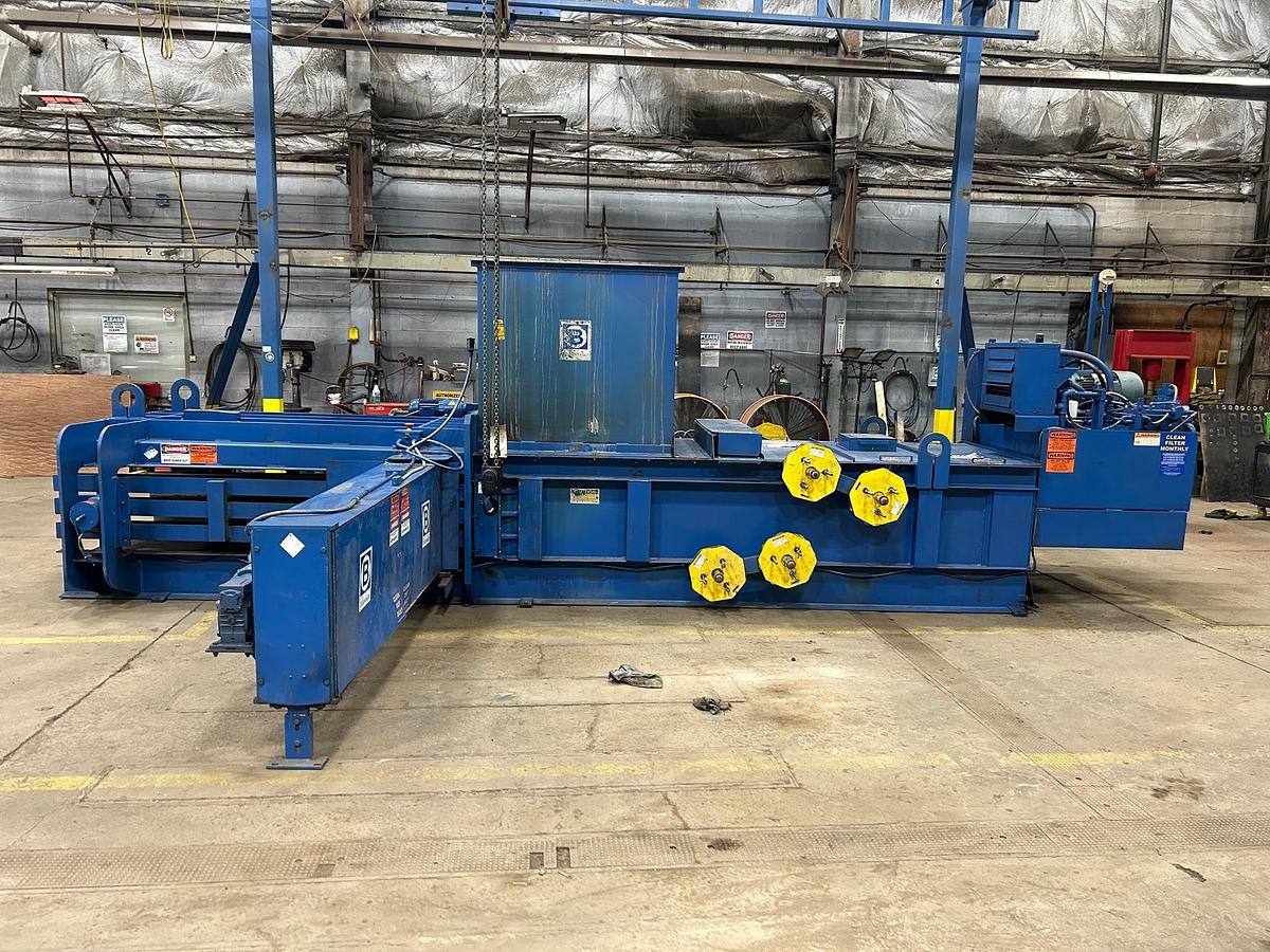 Used Balemaster 4925-G-8 Auto-tie Horizontal Baler