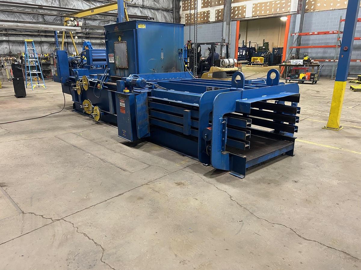 Used Balemaster 4925-G-8 Auto-tie Horizontal Baler