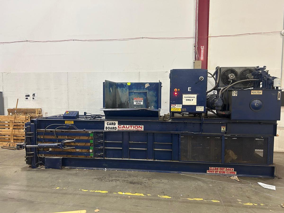 Refurbished Max-pak HCE4260-48 Horizontal Baler