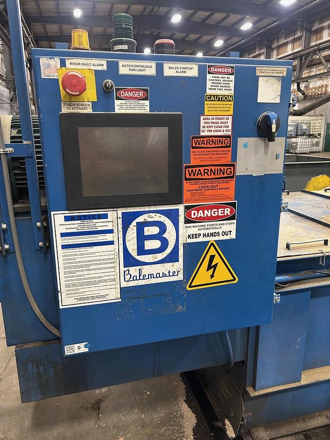 Used Balemaster 4925-G-8 Auto-tie Horizontal Baler