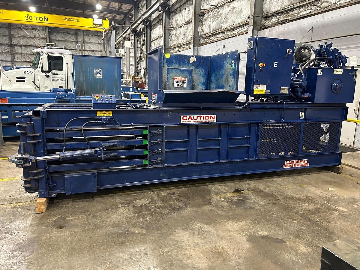 Refurbished Max-pak HCE4260-48 Horizontal Baler