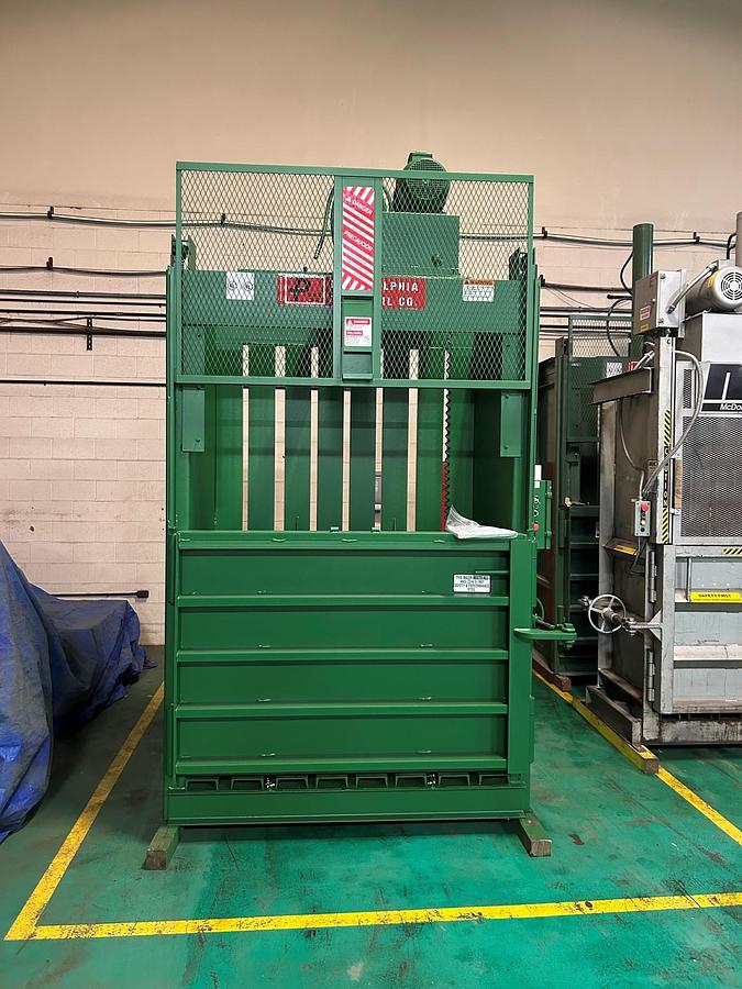 Refurbished Philadelphia Tramrail 2300HD - Vertical Baler