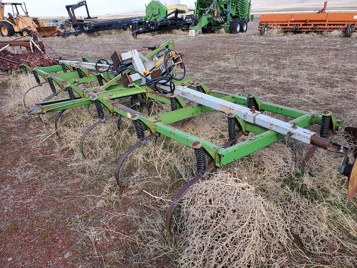 Used 16' John Deere 1100 Chisel Plow for Sale in Nevada Northern