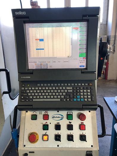 Usato CENTRO DI LAVORO VERTICALE A MONTANTE MOBILE GOGLIO TX200