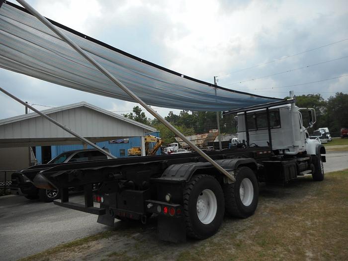 Used 2005 MACK GRANITE CV713