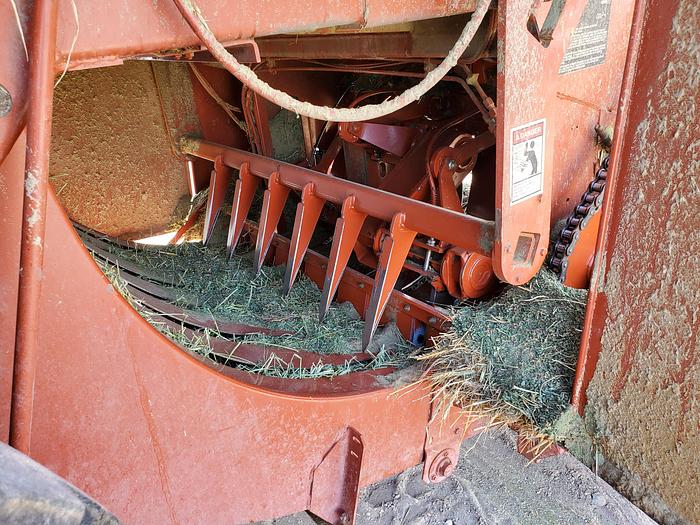 Used 2006 Hesston 4910 Baler w/ Accumulator ** 32k Bales **