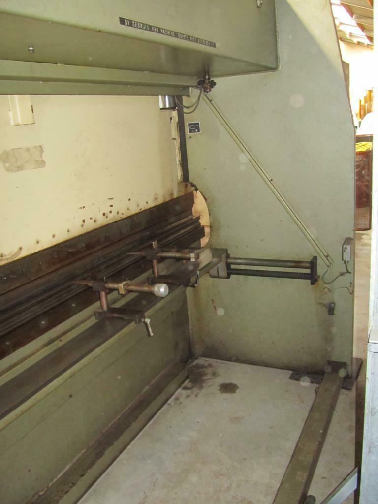 Gebruikt 1981 SAFAN UCK 110x3100