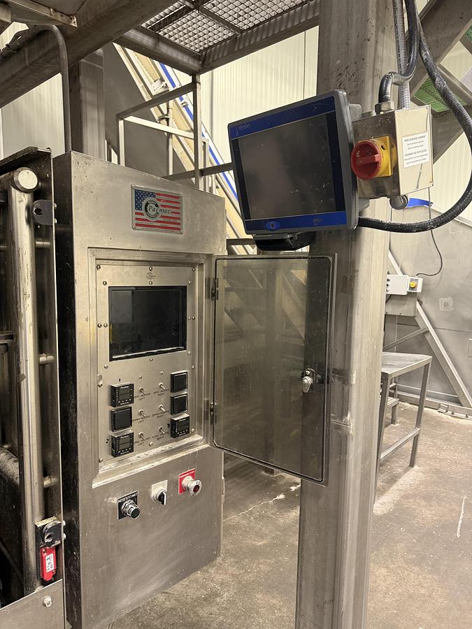 Used Pacmac 9500 with Ishida Scale