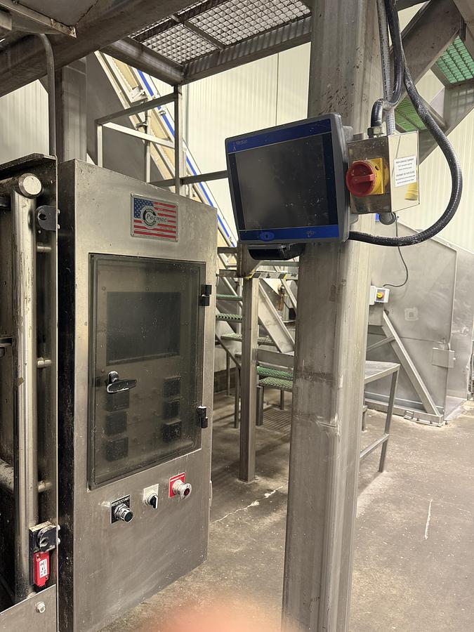 Used Pacmac 9500 with Ishida Scale