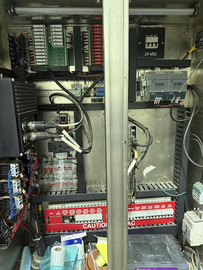 Used Pacmac 9500 with Ishida Scale