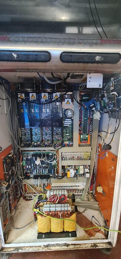 Used 2009 TNA R2Ci-320-RDJ Vertical Bagger