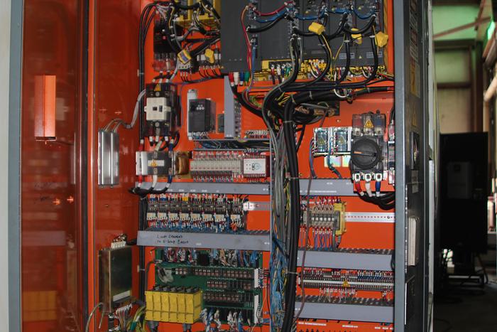 Used 2002 Kitamura Mycenter 5X APC Vertical Machining Center