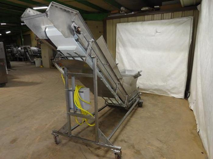 Used Incline Conveyor; 14"W Cleated Belt
