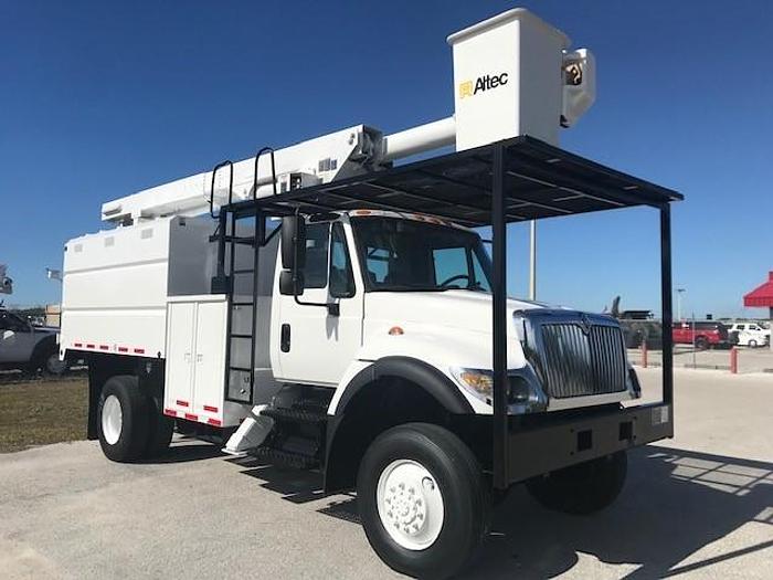Used 2006 International 7300 Altec LRV-58 63ft Forestry Bucket Truck - C89011