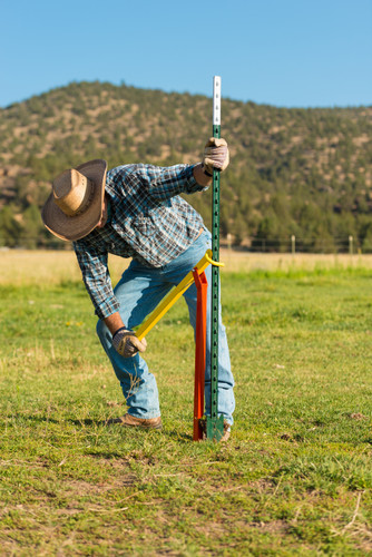 Man Saver T-Post Puller - Remove T Posts