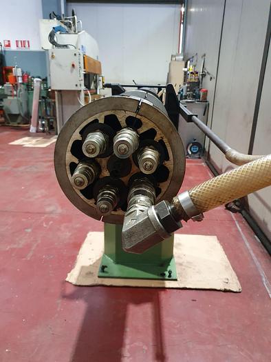 Usato Spingibarra Idraulico HYDROBAR per torni a CNC