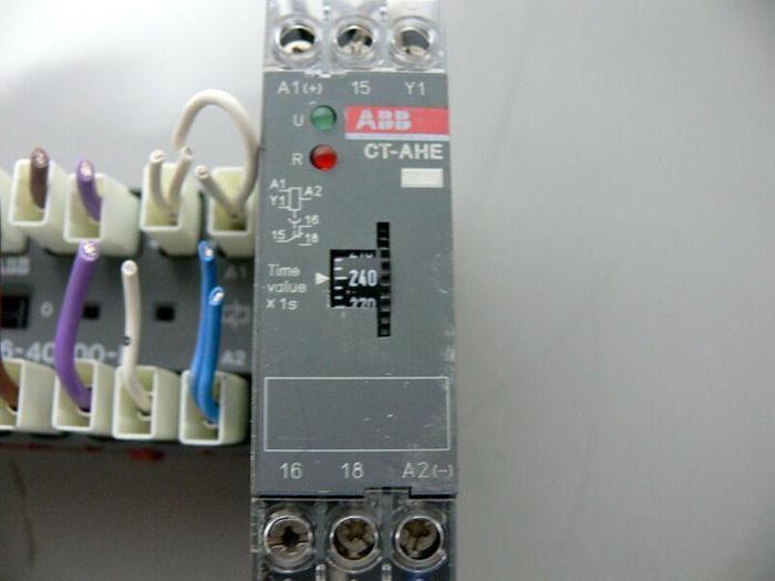Used Lot of 5 ABB B6-40-00-F Mini Contactors + ABB CT-AHE 1SVR550111R2100