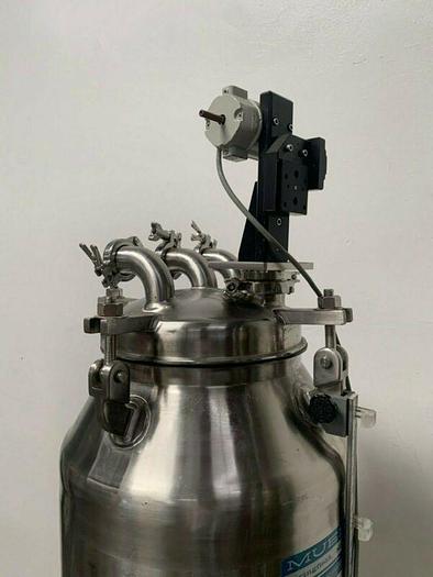 Used Paul Mueller 100 Liter Stainless Steel Bioreactor w/ Mixer
