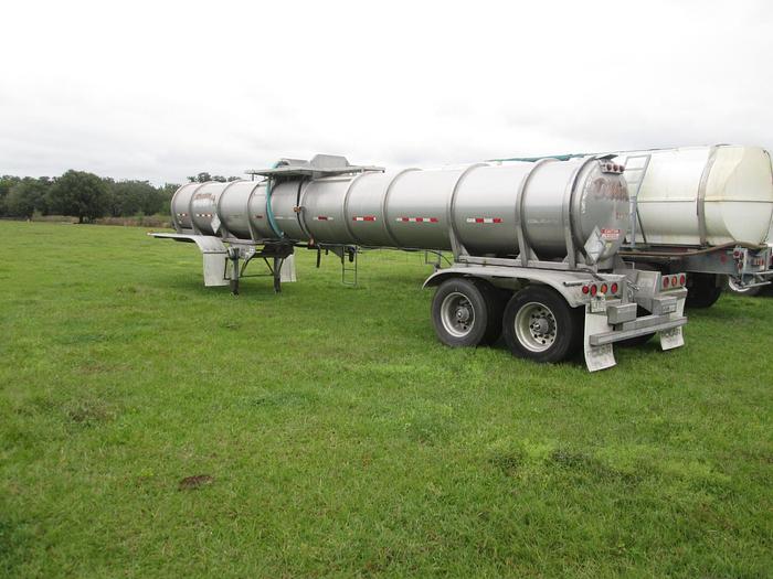 Used 2011 Polar 4,000 Gallon Tank Trailer