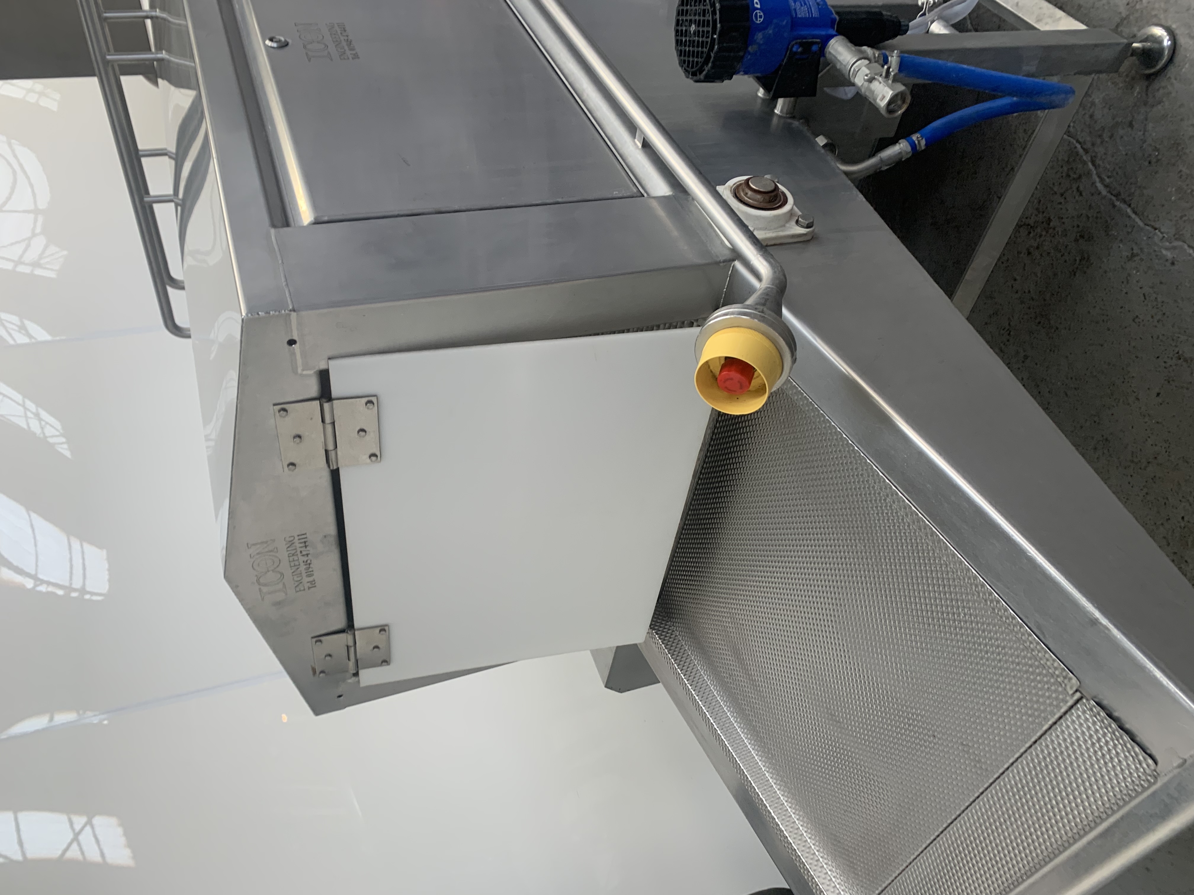 Used Used sanitising tunnel 