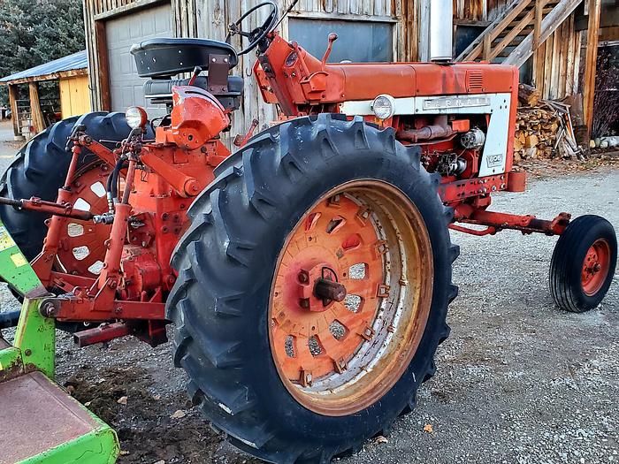 Used 1965 International 806 Tractor
