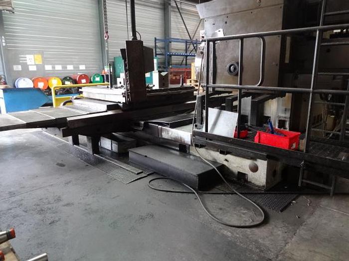 Utilisé Aléseuse à table croisée marque UNION WMW type BFT 130NC