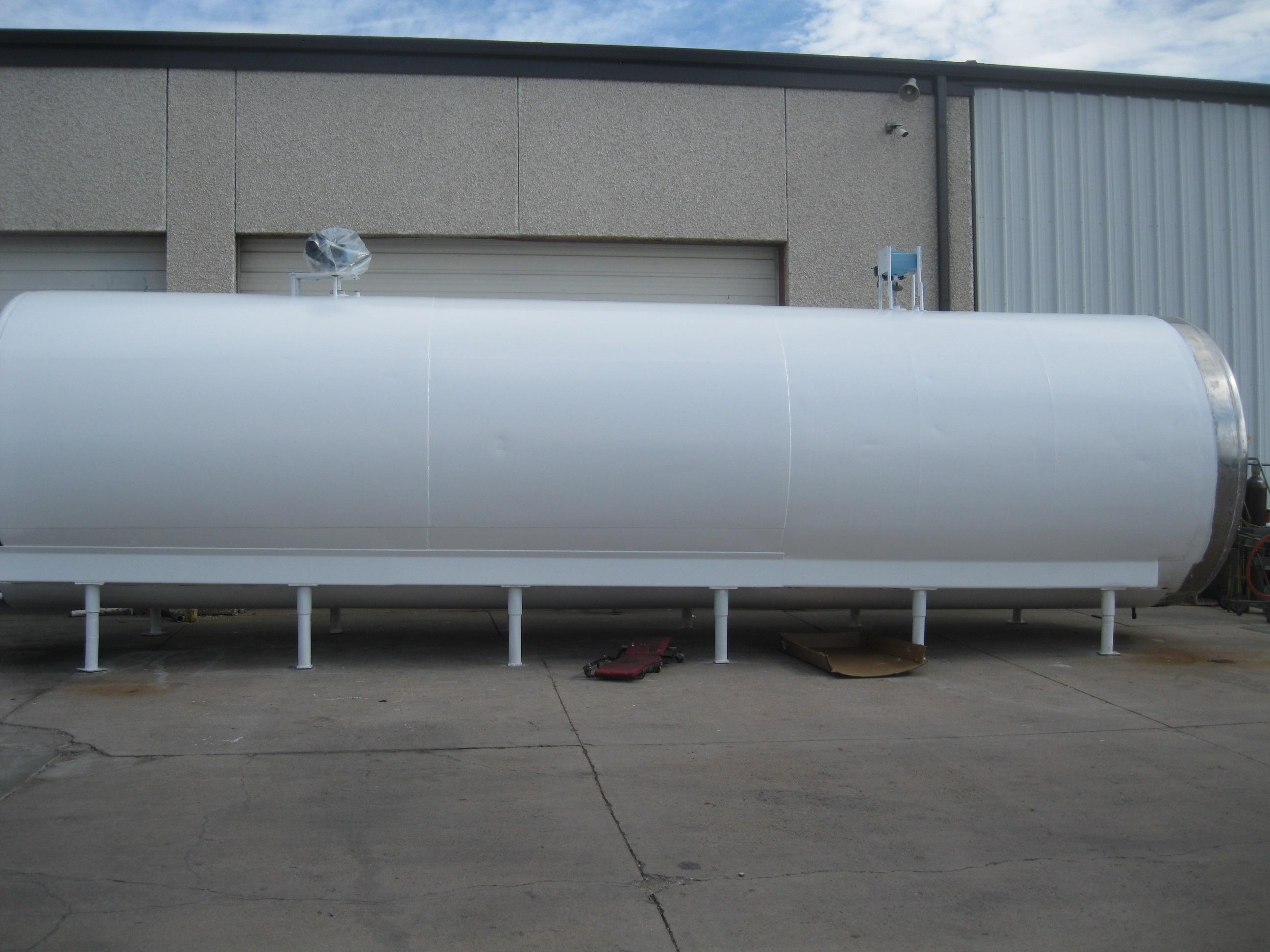 Refurbished 10,000 GALLON STORAGE TANK