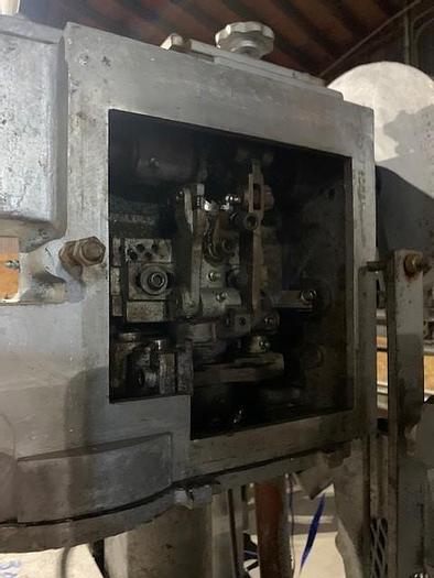 Used Rooney Semi Automatic Can Seamer