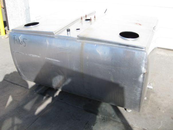 Usado 300 GALLON BULK TANK.  VAN VETTER SERIAL JB1-1699-3