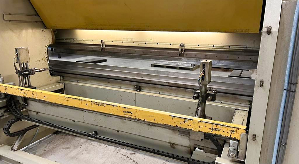 Used Darley EHP 110 31/25 - Press Brake - 1991