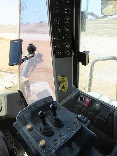 Used 2015 CATERPILLAR 966M