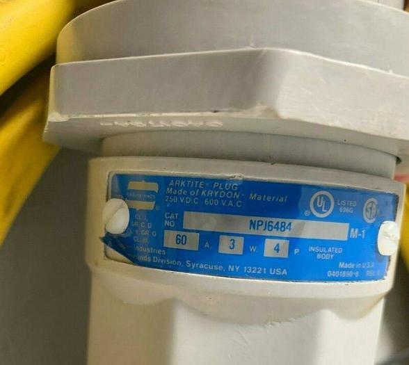 Used Hubbell SE 2730A Switched Twist-Lock Enclosure w/ Arktite Plug