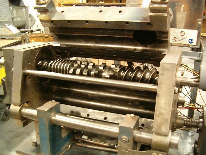 Used 1.9″ / 50 MM BAKER PERKINS TWIN SCREW CONTINUOUS MIXER (#9740)