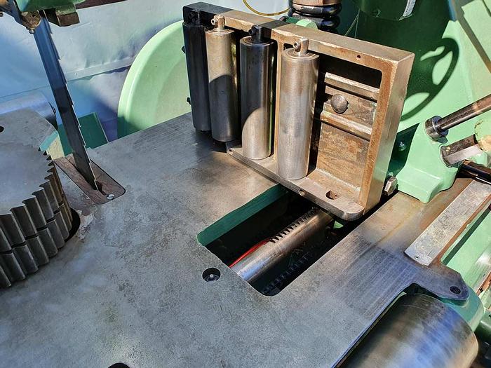 Used 1985 Robinson Robinson Heavy Duty RESAW EF 36