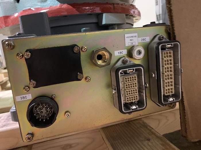 Used YASKAWA MOTOMAN SSF2000 (YR-SSF6-A00) 6 KG X 1,378mm REACH 6 AXIS CNC ROBOT WITH NX100 CONTROL