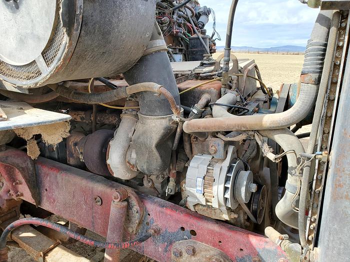 Used Loewen 802 Feed Truck