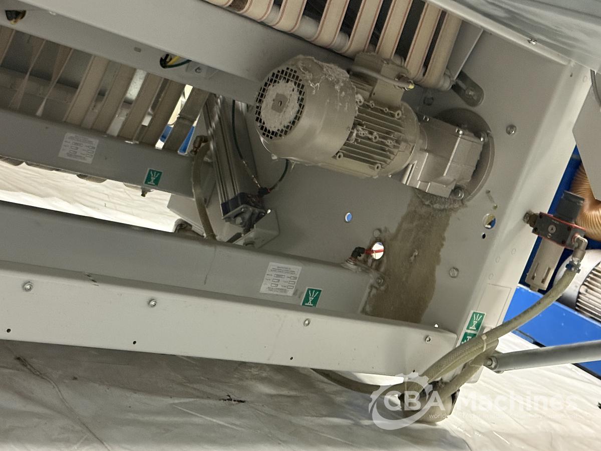 Used 2009 Ironing Line Lapauw 2x1200x3300 GAS + Jensen Classic + MFS Folder (905-906-907)