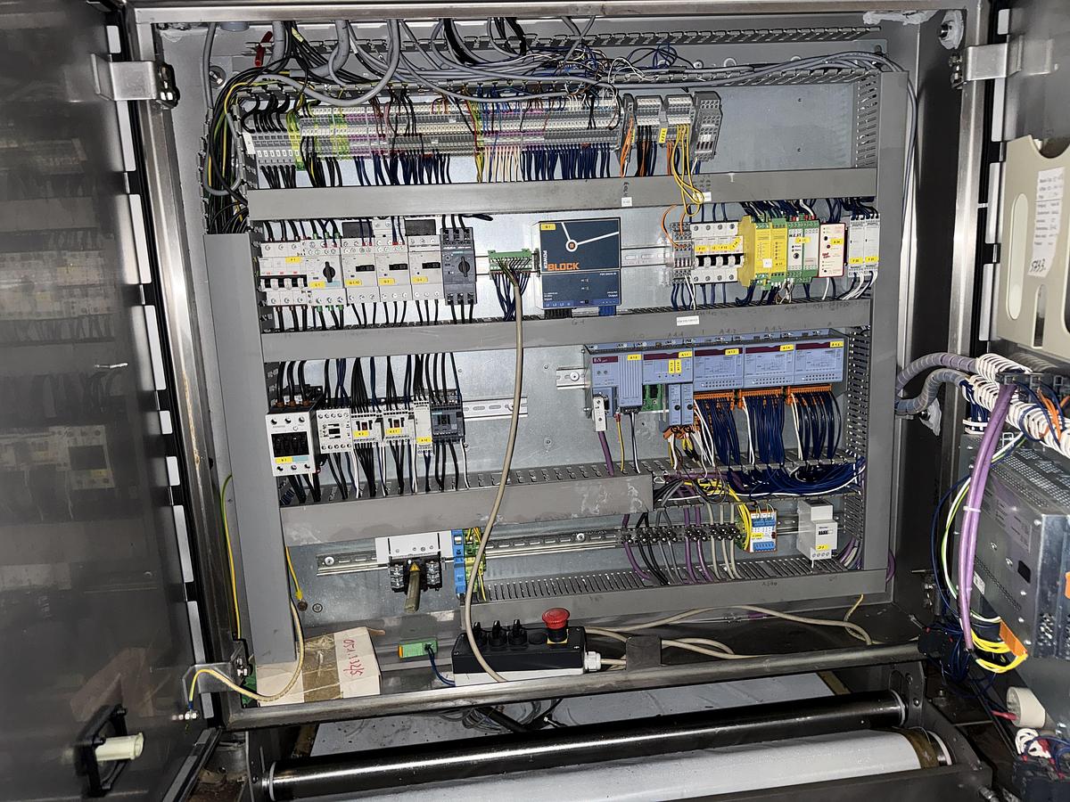 Used 2008 Extraction Press Kannegiesser 10-50-40