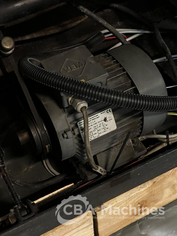 Used 1999 Dryer Lavatec TT733 D Steam 50kg (854)