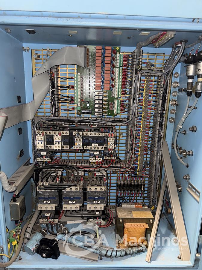 Used 2009 Washer Extractor Unica 200kg - 3 chambers