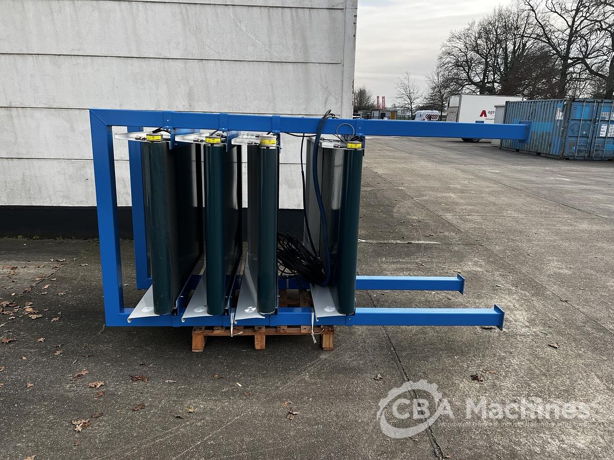 Used 2011 Siler Waiting conveyor 4 stages