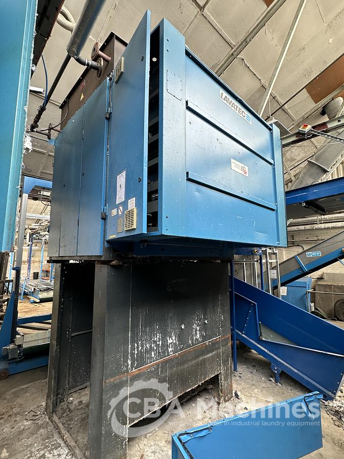 Used 2002 Dryer Lavatec TT745D - 100kg ( 704 )