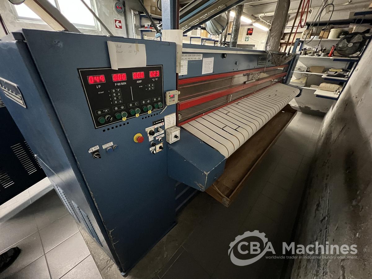 Used 1989 Ironer Lapauw 1 roll 1200 x 3300mm (737)
