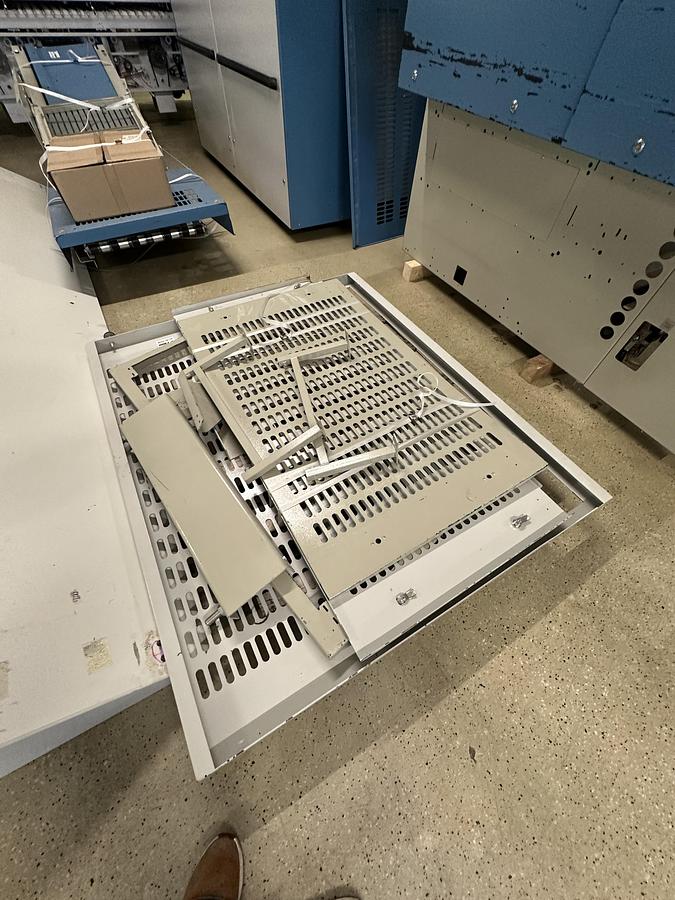 Used 2011 / 2005 Kannegiesser Ironing Line GAS 1x2000x3500mm: EMD - HPMG- RFM