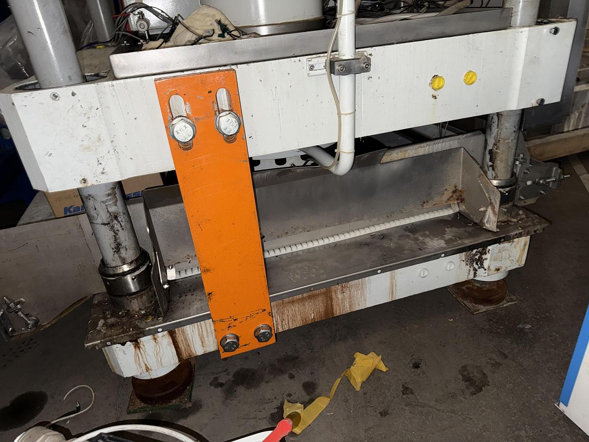 Used 2008 Extraction Press Kannegiesser 10-50-40