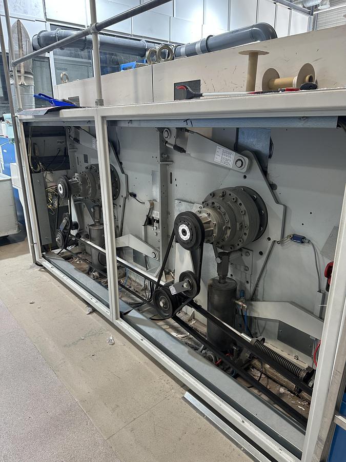 Used 2004 Jensen Ironing Line 4 lanes 2x1200x3300mm STEAM