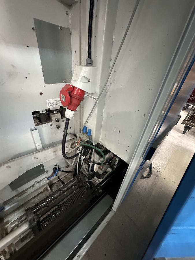 Used 2009 Ironing Line Lapauw 2x1200x3300 GAS + Jensen Classic + MFS Folder (905-906-907)