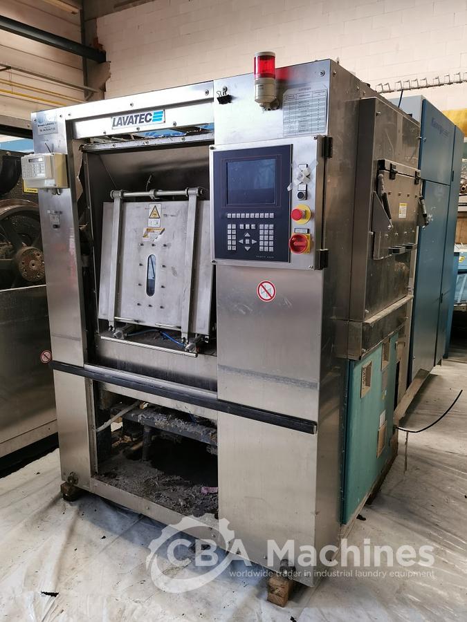 Used 2002 Washer Extractor Lavatec LX312 (51kg) ( 561 )